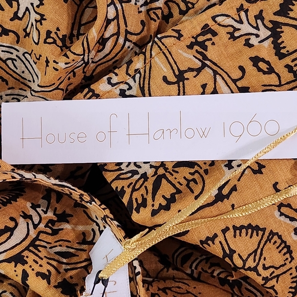 NWT House of Harlow 1960 Mustard Yellow Peasant Top Small - Picture 7 of 9